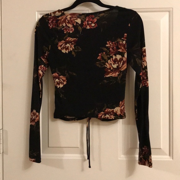 Dynamite ruched top - Picture 2 of 4